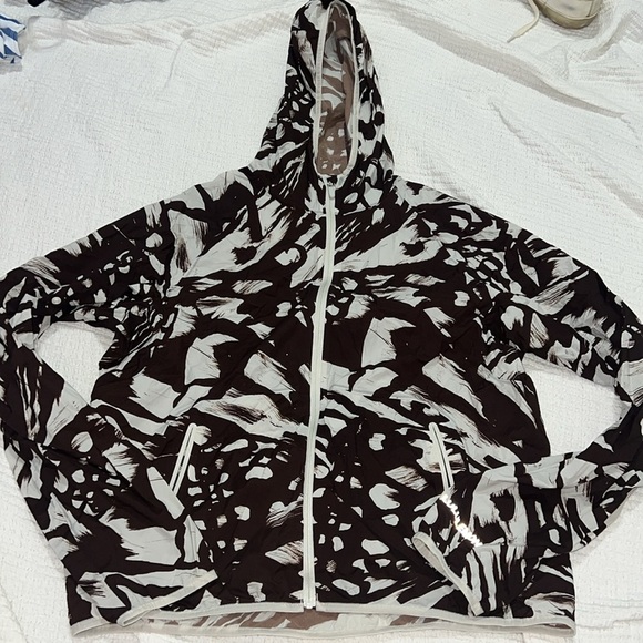 Lululemon packable monarch jacket - Picture 2 of 5